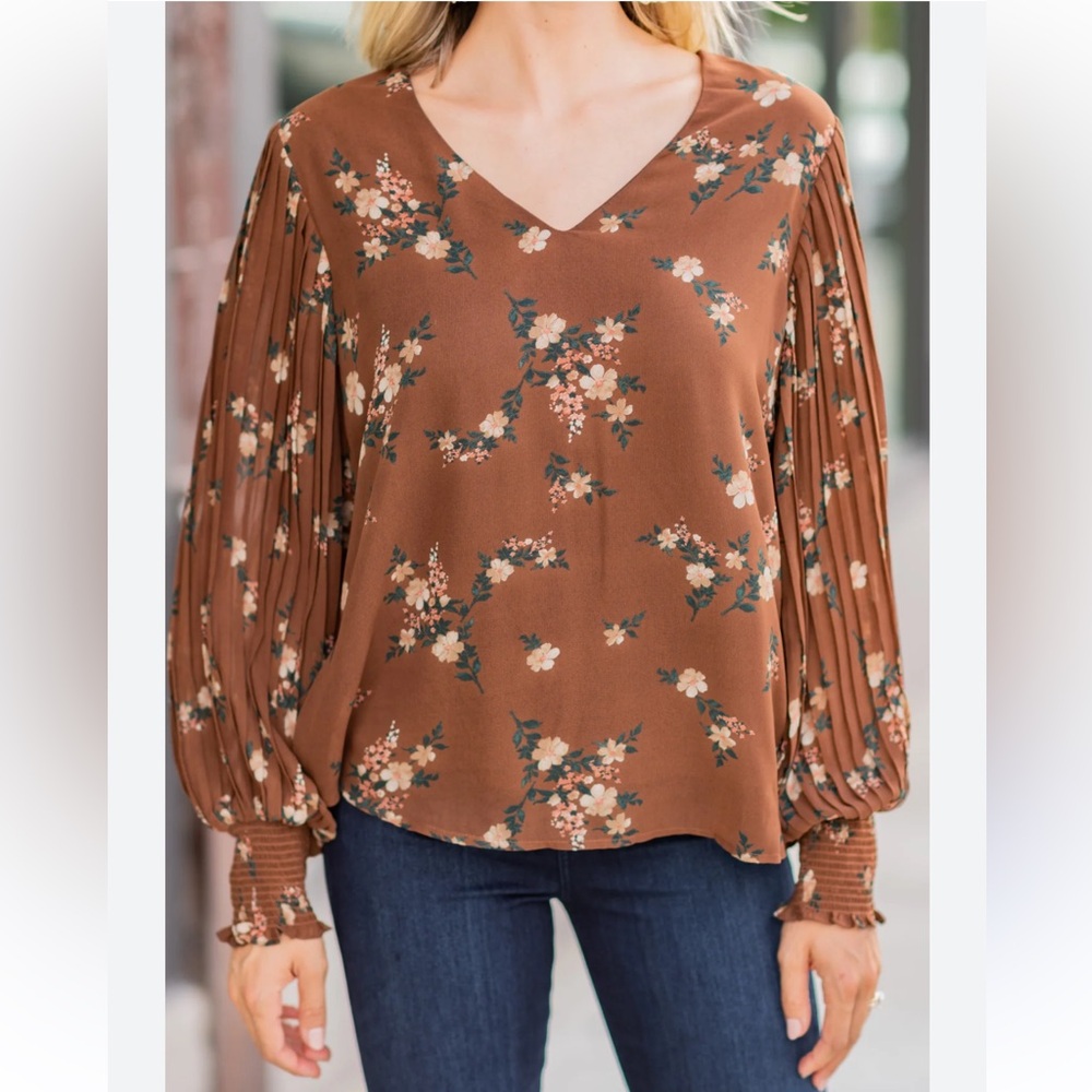Entro Place Your Bets Chocolate Brown Floral Blouse